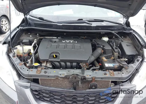 2010 Toyota Matrix z USA, uszkodzony, nr VIN 2T1KU4EE1AC212681